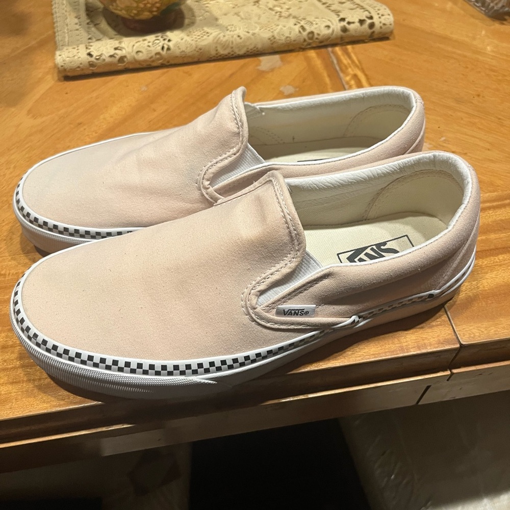 Vans Women's Sneakers in Light Pink and White